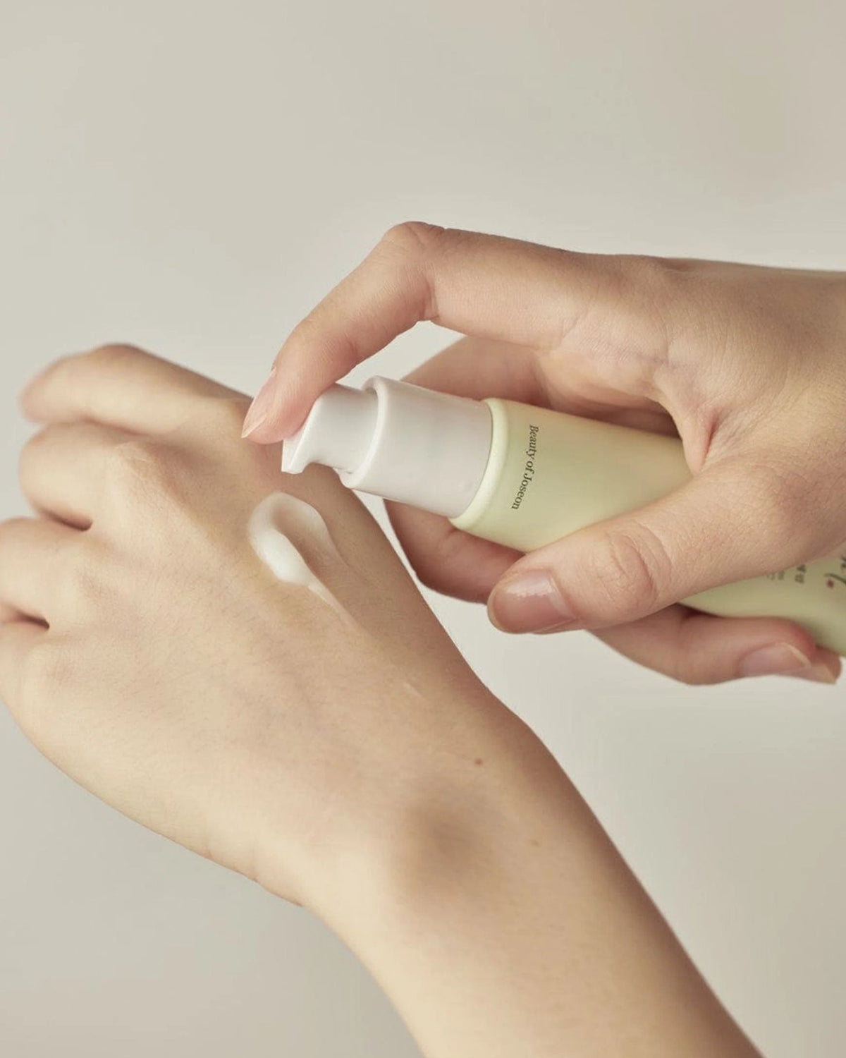 Light On Serum : Centella + Vita C 30ml