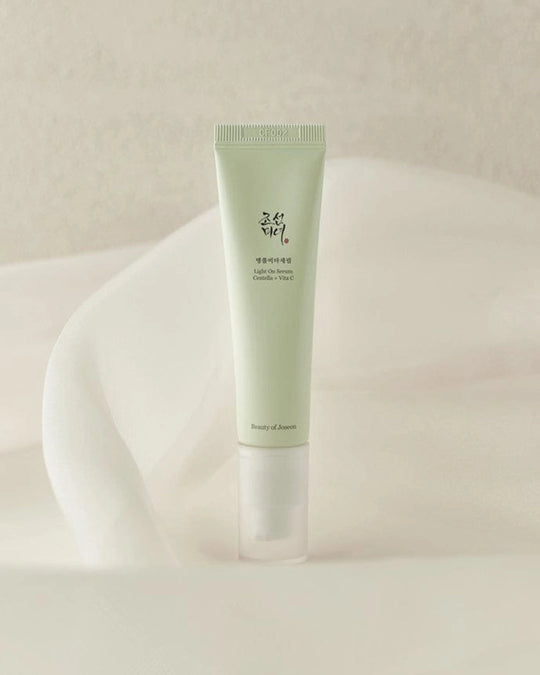 Light On Serum : Centella + Vita C 30ml